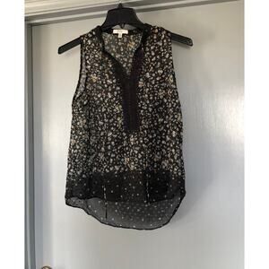 Women's Top Floral Blouse Shirt Size Small sleeveless sheer by Q&A high-low hem